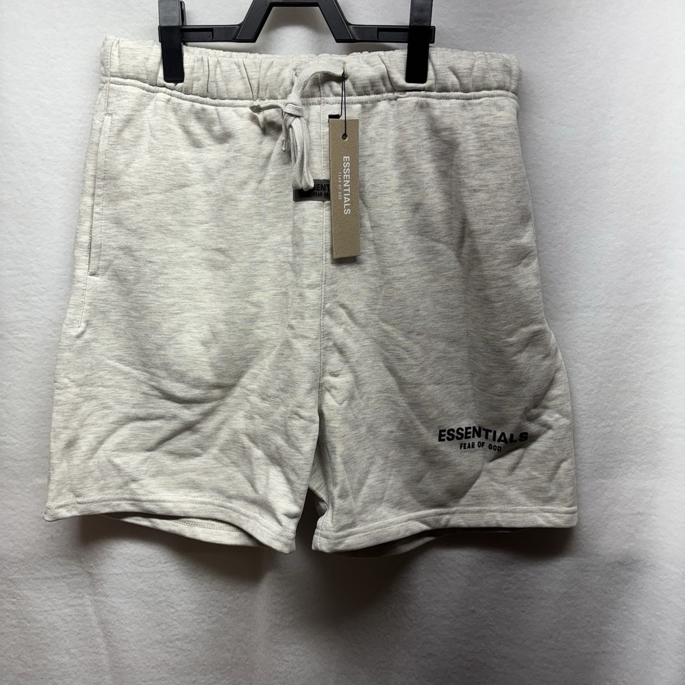 Fear of God Essentials Sweat Shorts Mens Large Oatmeal Heather Drawstring Logo